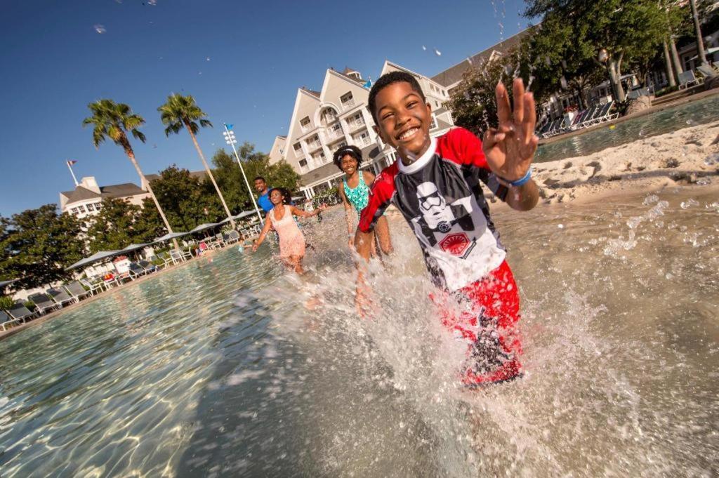 Disney'S Yacht Club Resort Λίμνη Μπουένα Βίστα Εξωτερικό φωτογραφία